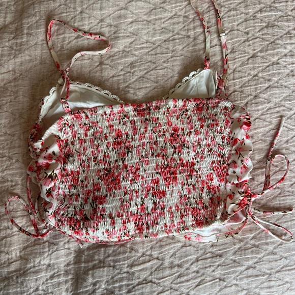 Super cute girly top - Picture 2 of 3